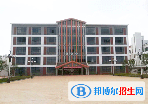 江西井岡山經(jīng)貿(mào)學(xué)校2020年報(bào)名條件、招生要求、招生對象