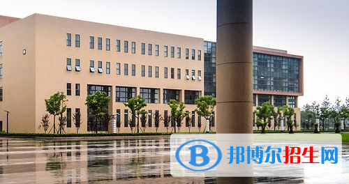 長(zhǎng)安汽車(集團(tuán))有限責(zé)任公司技工學(xué)校2020年報(bào)名條件、招生要求、招生對(duì)象