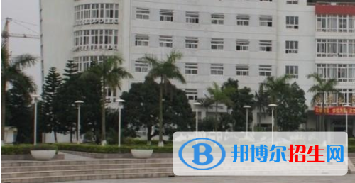 重慶商務(wù)高級技工學校網(wǎng)站網(wǎng)址