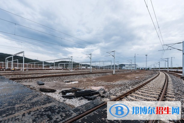 西安2020年100分能上鐵路學校嗎