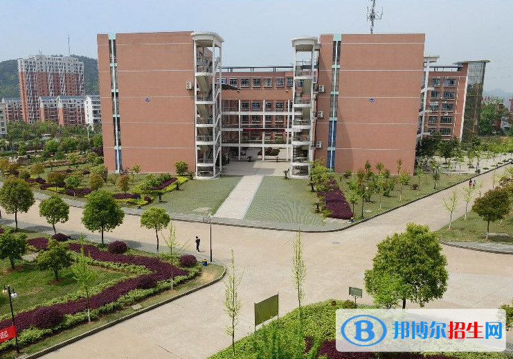 湖北城市職業(yè)學校6