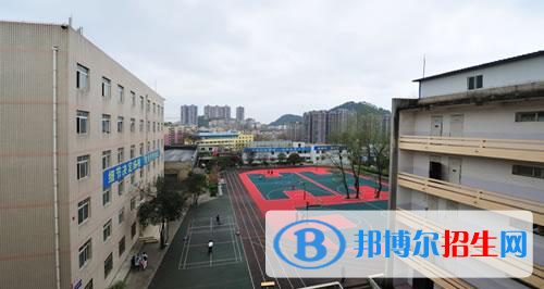 貴陽鐵路高級技工學(xué)校2020年報名條件、招生要求、招生對象