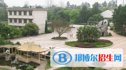 贛州農(nóng)業(yè)學(xué)校2020年招生辦聯(lián)系電話
