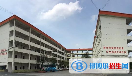 萍鄉(xiāng)交通職業(yè)學(xué)校怎么樣、好不好