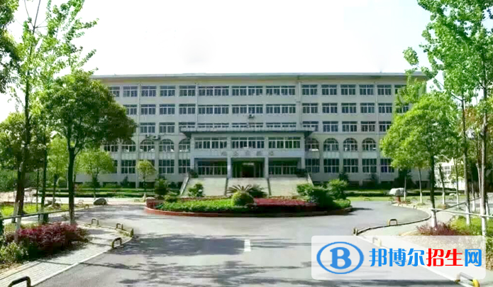 武漢技師學(xué)院2020年報名條件、招生要求、招生對象