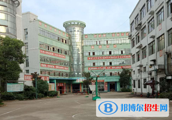 吉安應(yīng)用工程學(xué)校2020年報(bào)名條件、招生要求、招生對(duì)象