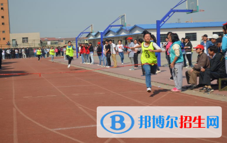 江西化學工業(yè)學校2020年招生辦聯(lián)系電話