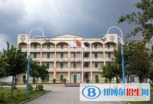 廣州涉外經(jīng)濟(jì)職業(yè)技術(shù)學(xué)院(中專部)2020年報(bào)名條件、招生要求、招生對象
