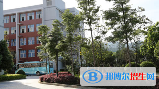 重慶醫(yī)藥經貿學校怎么樣、好不好