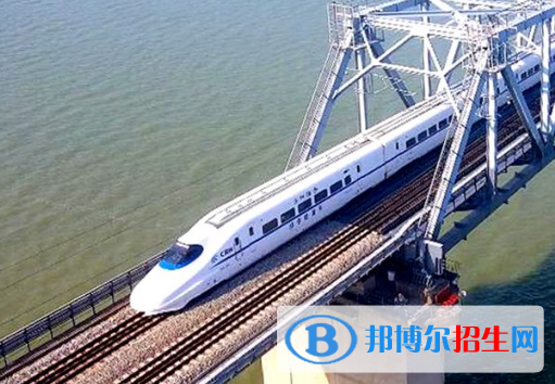 廣西2020年職高和鐵路學校有哪些區(qū)別