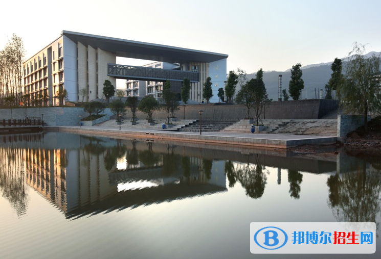 重慶農(nóng)業(yè)機(jī)械化學(xué)校怎么樣、好不好
