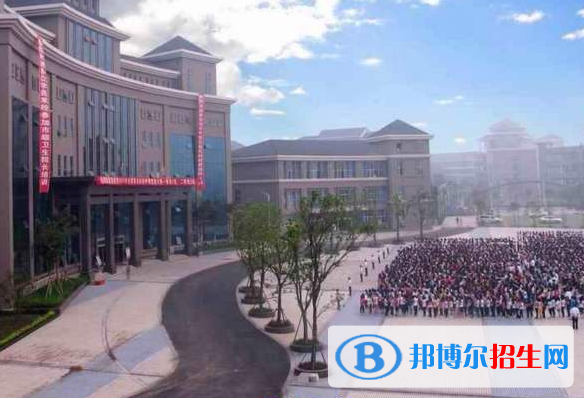 重慶醫(yī)科學(xué)校2020年報(bào)名條件、招生要求、招生對(duì)象