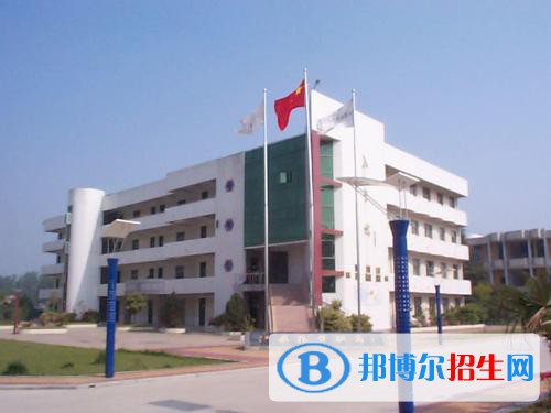 昭陽區(qū)高級職業(yè)中學2020年學費、收費多少