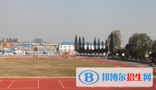 柳州交通學(xué)校