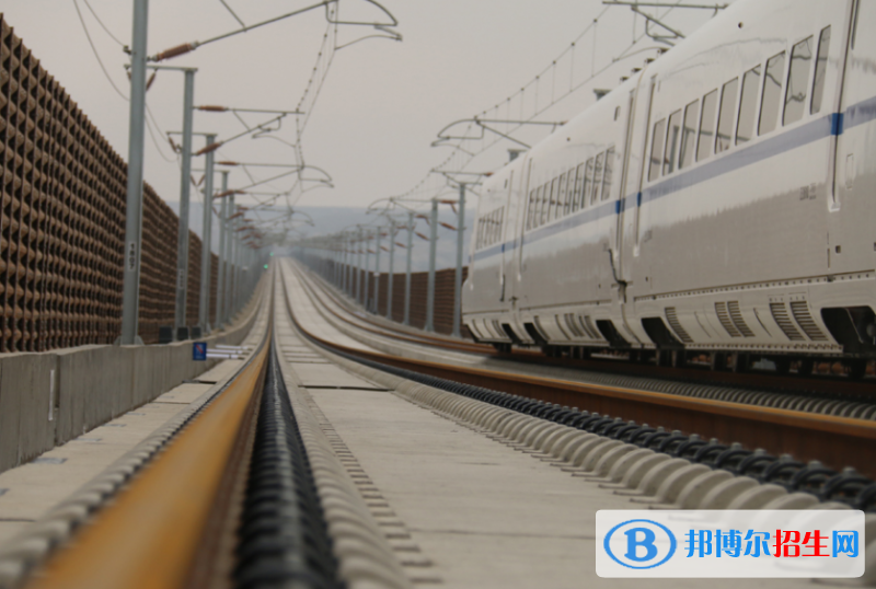 湖北2020年鐵路學校讀什么專業(yè)好