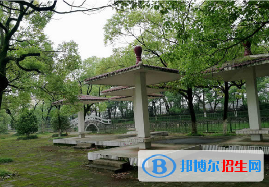 江西2002年職高和鐵路學校哪個好