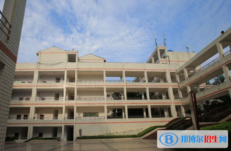 重慶萬(wàn)州職業(yè)教育中心2020年報(bào)名條件、招生要求、招生對(duì)象