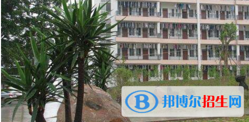靈山職業(yè)技術(shù)學(xué)校2020年報名條件、招生要求、招生對象