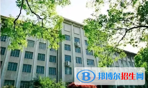湖南2020年職高和鐵路學校哪個好