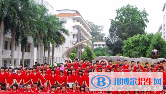 廣西右江民族商業(yè)學(xué)校2020年報(bào)名條件、招生要求、招生對(duì)象 
