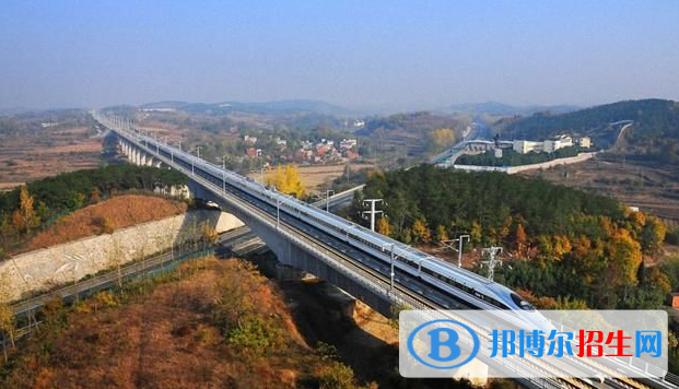 湖北2020年適合男生的鐵路學校專業(yè)