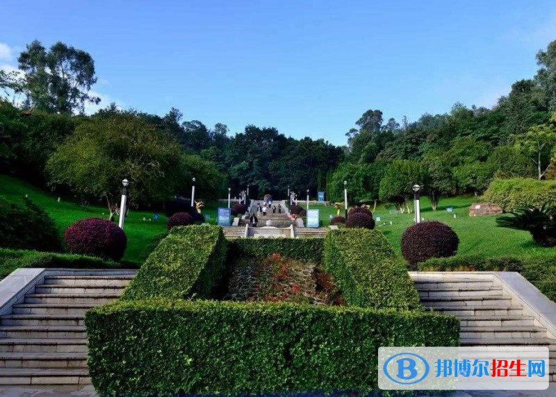 曲靖馬龍縣職業(yè)技術學校地址在哪里