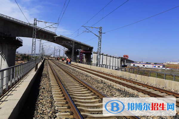 西安2020年男生學什么鐵路學校好