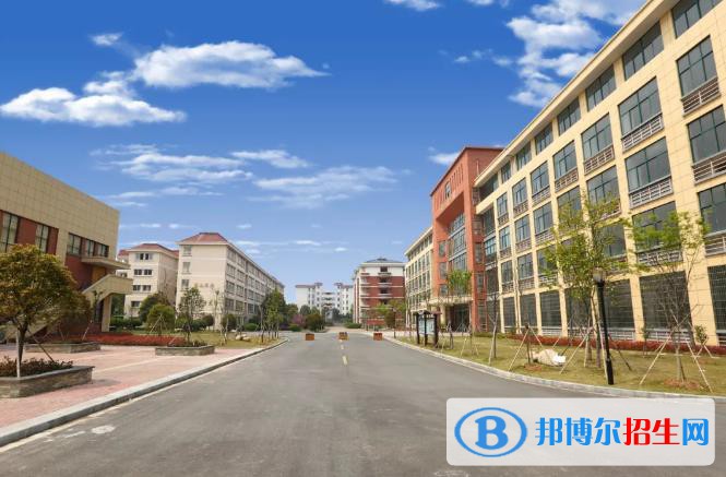義烏國際商貿(mào)學(xué)校2020年報(bào)名條件、招生要求、招生對象