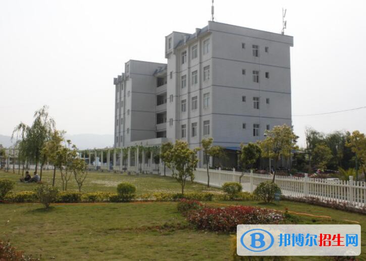 貴州興仁民族職業(yè)技術(shù)學(xué)校怎么樣、好不好