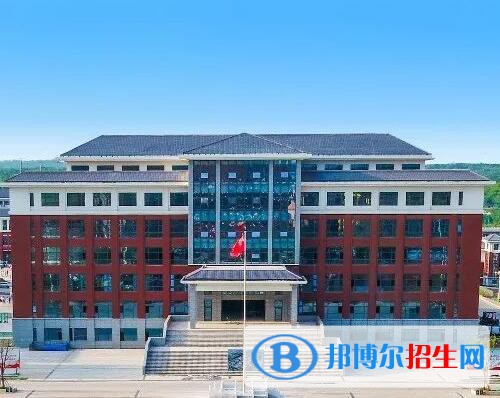 新安職業(yè)高級(jí)中學(xué)怎么樣、好不好