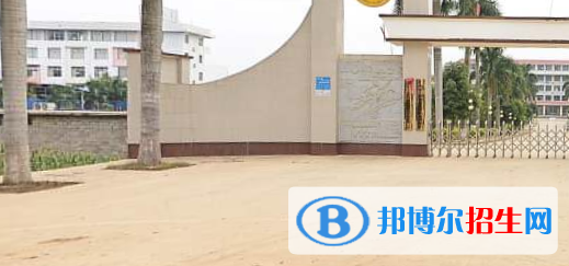 龍州職業(yè)教育中心2020年報(bào)名條件、招生要求、招生對(duì)象 