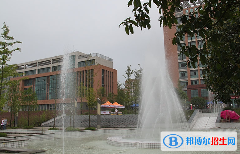 重慶榮昌區(qū)職業(yè)教育中心2020年報名條件、招生要求、招生對象