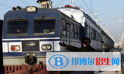 廣西2020年鐵路學(xué)校學(xué)什么比較好