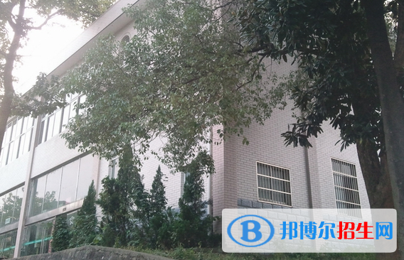 江西景德鎮(zhèn)機電工程學(xué)校2020年報名條件、招生要求、招生對象