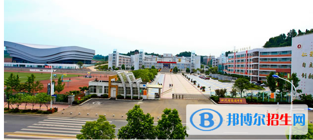 四川蓬溪中學