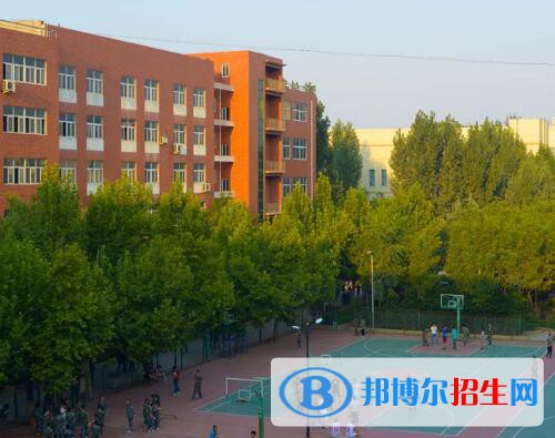 河南工業(yè)設(shè)計(jì)學(xué)校2021年報(bào)名條件、招生對(duì)象