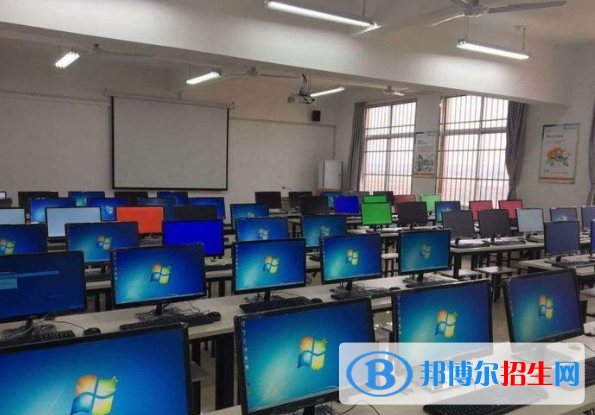 安義職業(yè)技術(shù)學(xué)校2020年報名條件、招生要求、招生對象
