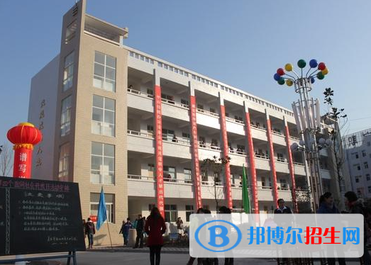 靈寶職業(yè)中等專業(yè)學(xué)校2021年報名條件、招生要求、招生對象