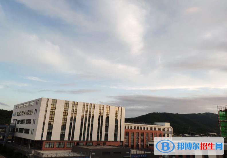 岱山職業(yè)技術(shù)學(xué)校2020年報(bào)名條件、招生要求、招生對(duì)象