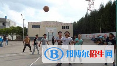 華寧縣職業(yè)高級(jí)中學(xué)2020年有哪些專業(yè)