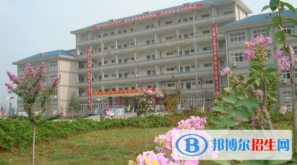 鄂州經(jīng)貿(mào)學(xué)校怎么樣、好不好