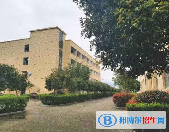 天成職業(yè)技術(shù)學校2020年報名條件、招生要求、招生對象