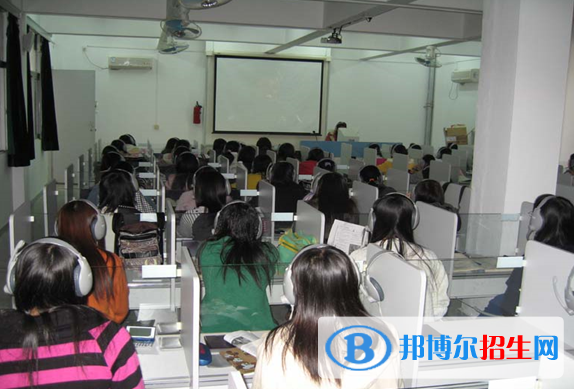 荊門掇刀職業(yè)高級中學2020年招生辦聯(lián)系電話