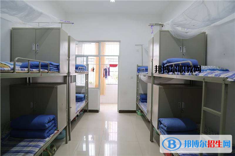 蘄春理工中等專業(yè)學校2020年宿舍條件