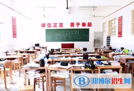 九江廬山西海藝術(shù)學校2020年報名條件、招生要求、招生對象