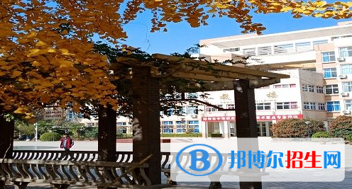梧州機電技工學(xué)校2020年招生辦聯(lián)系電話 
