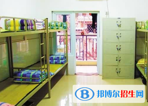 襄陽(yáng)鐵路工業(yè)學(xué)校2020年宿舍條件