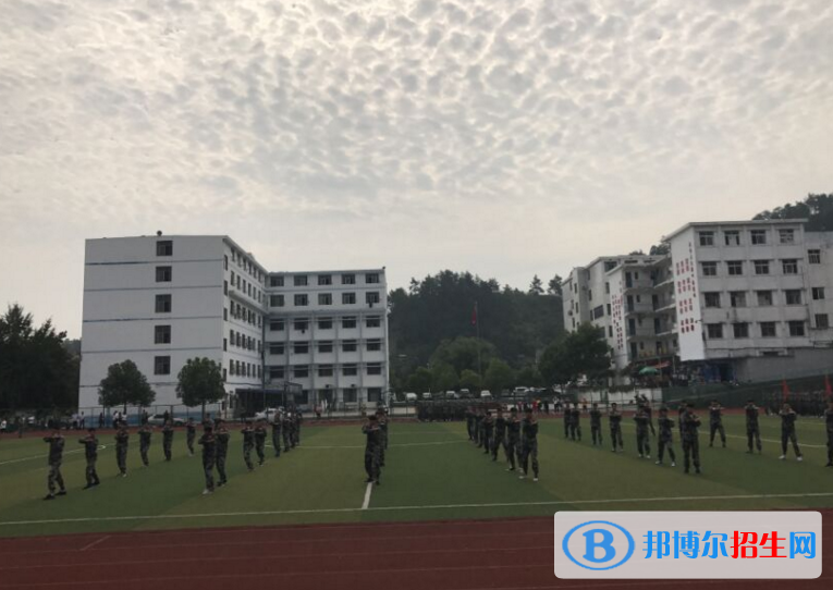 湖北十堰職業(yè)技術集團學校5
