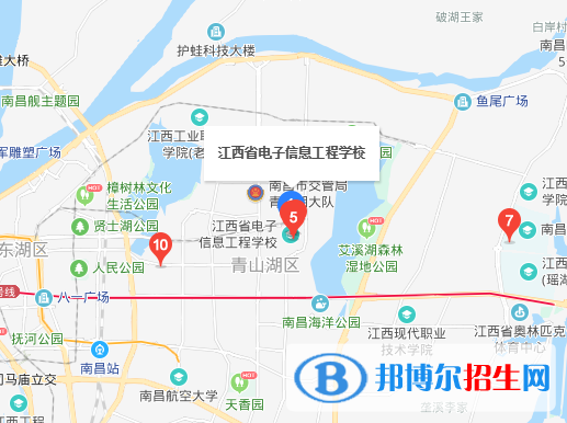 在想要報考江西電子信息工程學(xué)校以前，相信大家都會在網(wǎng)上對學(xué)校的各方面信息進(jìn)行收集。但是很多時候，同學(xué)們最容易忽略的就是學(xué)校的地址信息了。因為，很多同學(xué)都是在確定報考學(xué)校以后再對學(xué)校地進(jìn)行查詢，其實這是不應(yīng)該的，同學(xué)們可以將學(xué)校的地理位置看做是自己擇校與否的條件之一。  江西電子信息工程學(xué)校地址：南昌市高新開發(fā)區(qū)創(chuàng)業(yè)路925號  江西電子信息工程學(xué)校郵編：330096  江西電子信息工程學(xué)校辦學(xué)成就 學(xué)?，F(xiàn)有省級技能大師工作室2個，全國模范教師2名，擁有第45屆世界技能大賽電氣裝置、網(wǎng)站技術(shù)項目中國集訓(xùn)基地各1個。學(xué)校為第一批“國家中等職業(yè)教育改革發(fā)展示范學(xué)校”，先后被授予“全國職業(yè)教育先進(jìn)單位”、共青團(tuán)中央“全團(tuán)基層組織建設(shè)和基層工作試點單位”項“全 國職業(yè)教育百所半工半讀試點院校