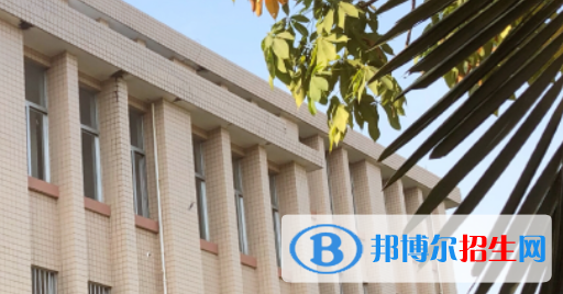 廣西工貿(mào)職業(yè)技術(shù)學校2020年報名條件、招生要求、招生對象 